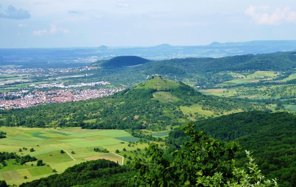 Blick vom Breitenstein auf die drei Kaiserberge Blick vom Breitenstein auf die drei Kaiserberge