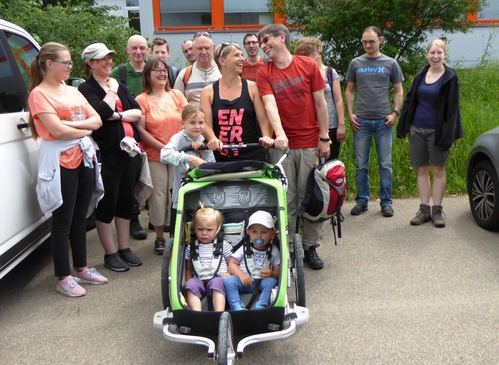 Treffpunkt am Ortseingang von Ochsenwang Treffpunkt am Ortseingang von Ochsenwang